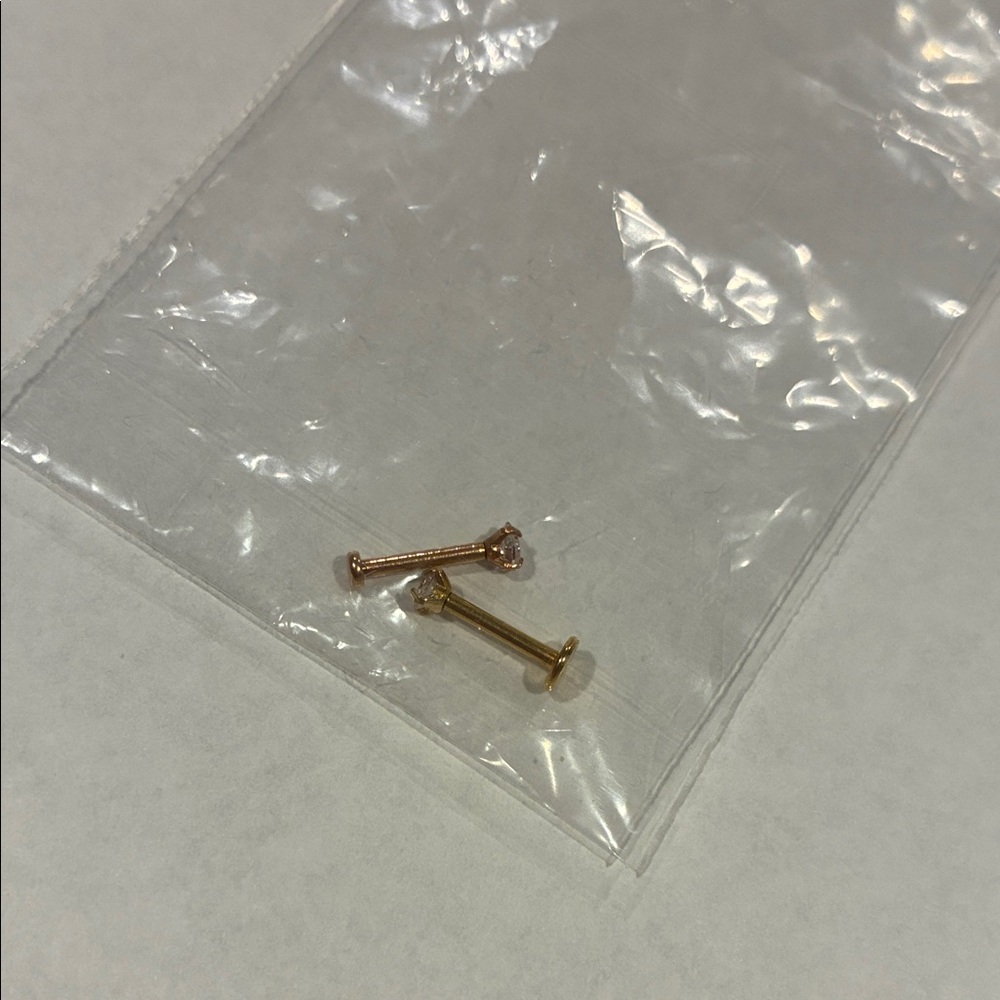 18G Tragus Stud Earring (Gold and Rose Gold 8mm)